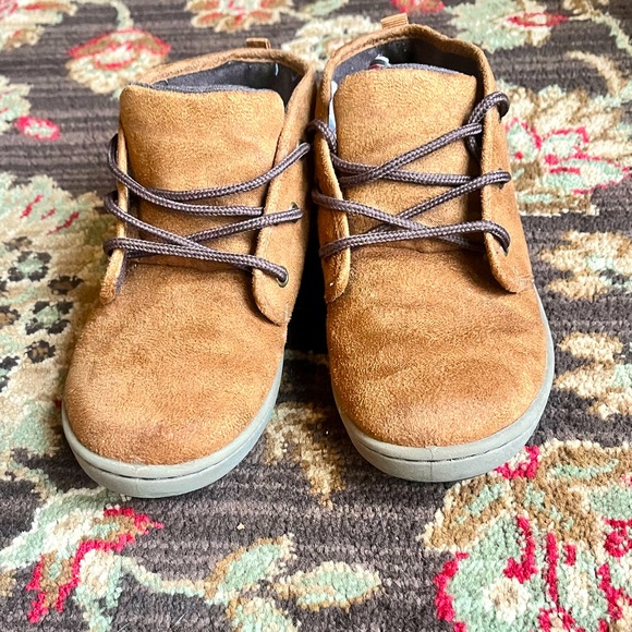 Oshkosh Brown Suede Lace up Ankle moccasin style Boot Shoes • size 3 big boys - Picture 3 of 16